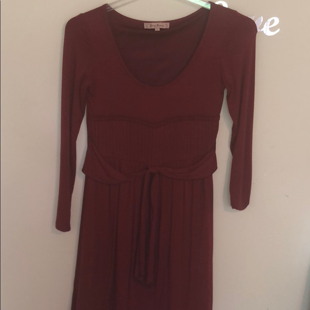 Burgundy dress Beautiful for Christmas 🎄 - Picture 2 of 2